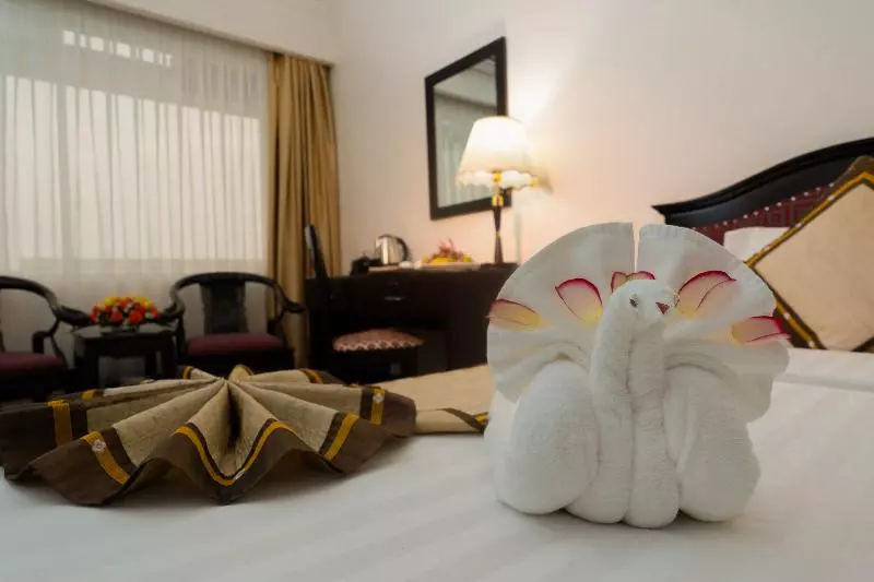 ガーデンビューデラックスルーム, Century Riverside Hotel Hue