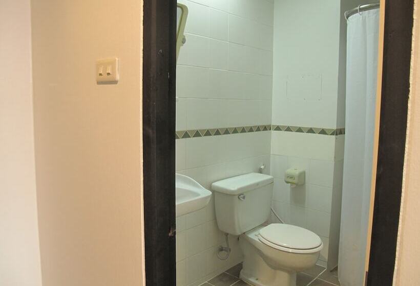 Номер Стандарт, Dusit