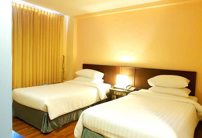 Номер Superior, Dusit