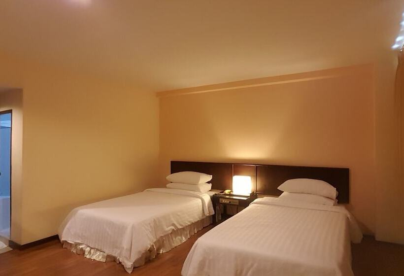 Номер Superior, Dusit