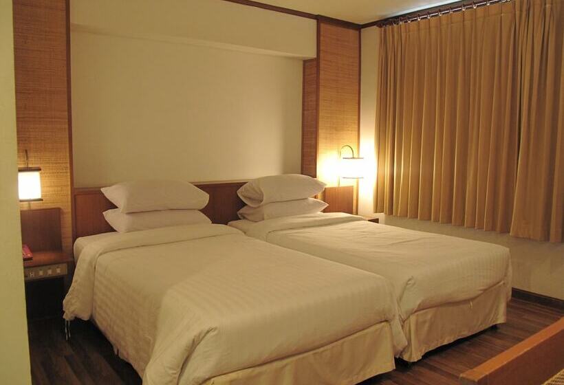 Номер Deluxe, Dusit