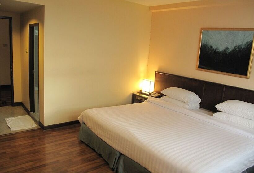 수피리어 룸, Dusit