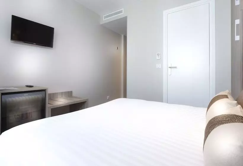 اتاق راحتی, Hôtel International Paris