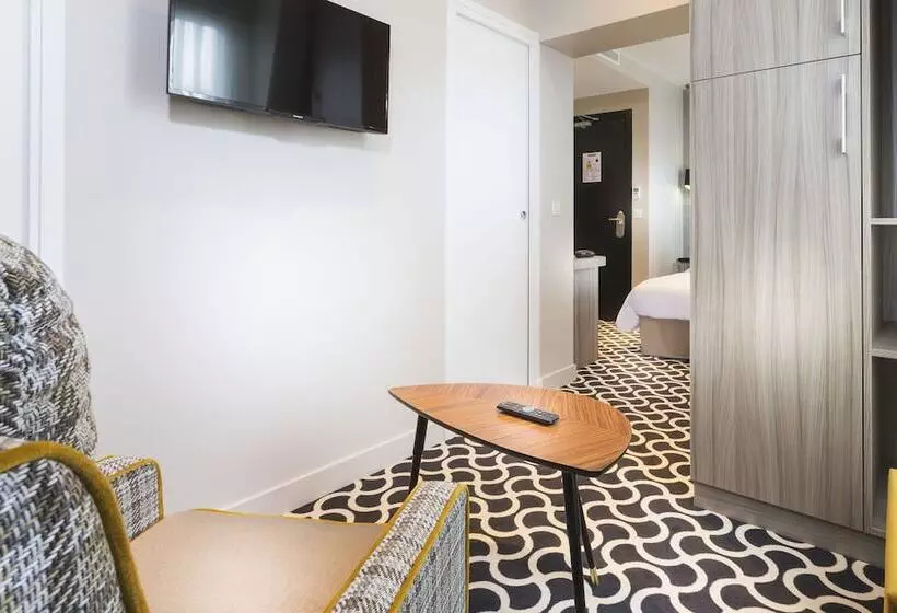 اتاق پرستیژ, Hôtel International Paris