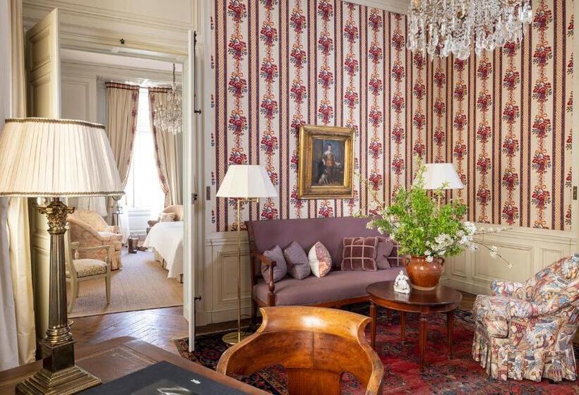 سوییت, La Mirande