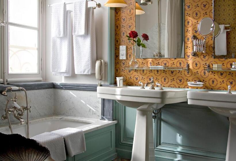 اتاق لوکس, La Mirande