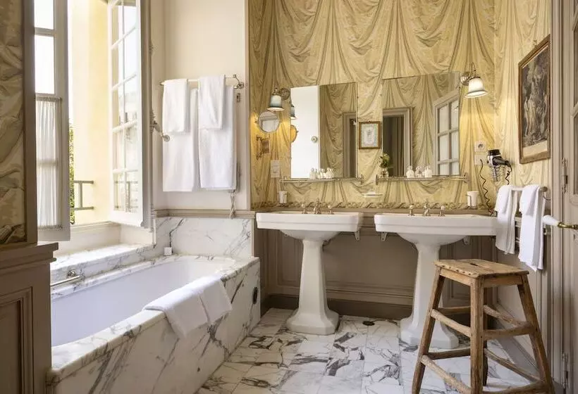 Suite, La Mirande