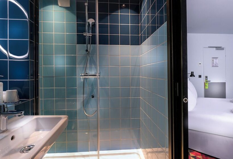 غرفة كلوب, Libertel Canal Saint Martin