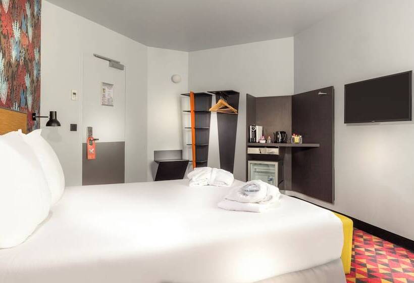اتاق کلاب, Libertel Canal Saint Martin