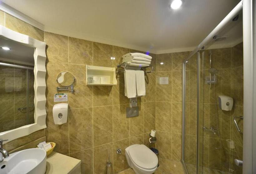 Номер Стандарт Вид на Бассейн, Linda Resort