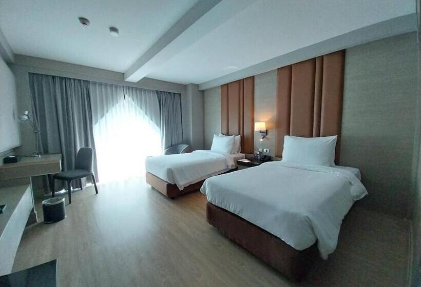 اتاق کلاب, Ramada By Wyndham Bangkok Sukhumvit 11
