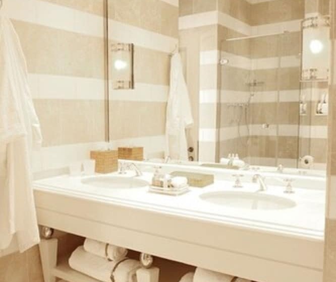 디럭스 룸 바다 전망, The Oyster Box