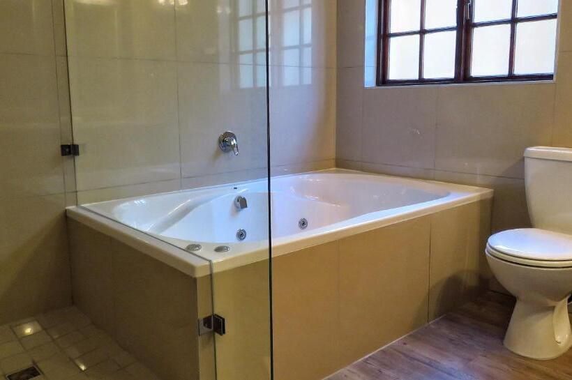 سوییت خانوادگی, The Wilderness