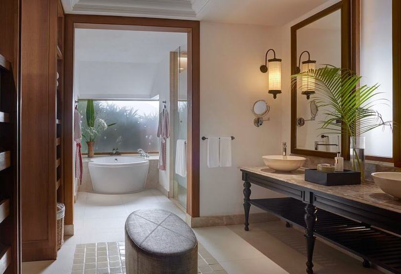 オーシャンビューのデラックス１ベッドルームビラ, Santiburi Koh Samui