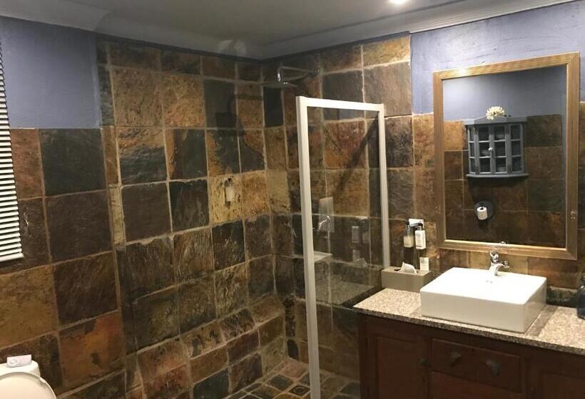 スタンダードルーム, Shangri La Country Hotel & Spa