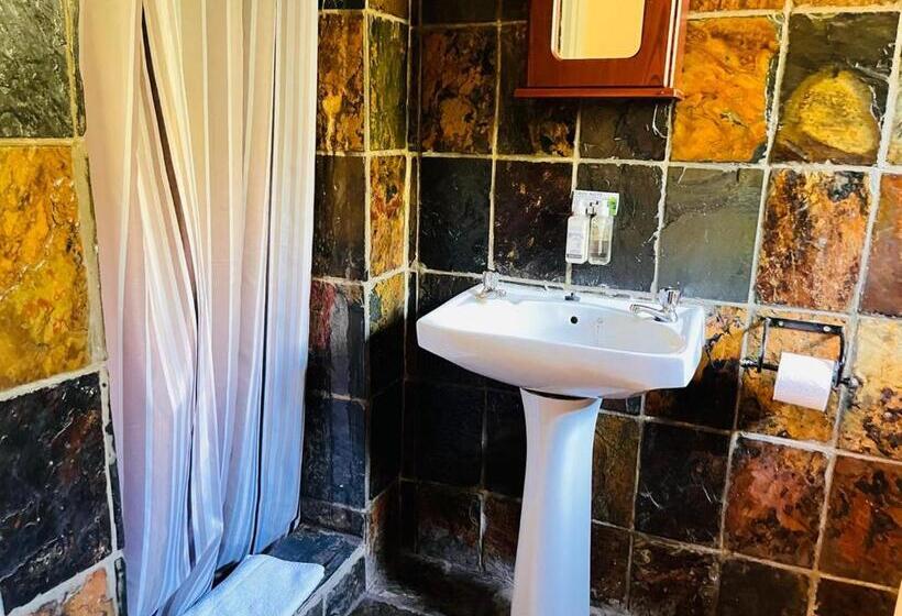 ベーシックルーム, Shangri La Country Hotel & Spa