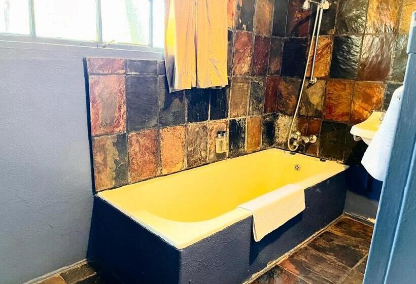 ベーシックルーム, Shangri La Country Hotel & Spa