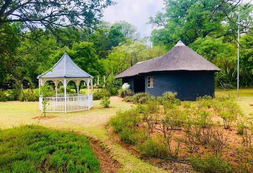 デラックスルーム, Shangri La Country Hotel & Spa