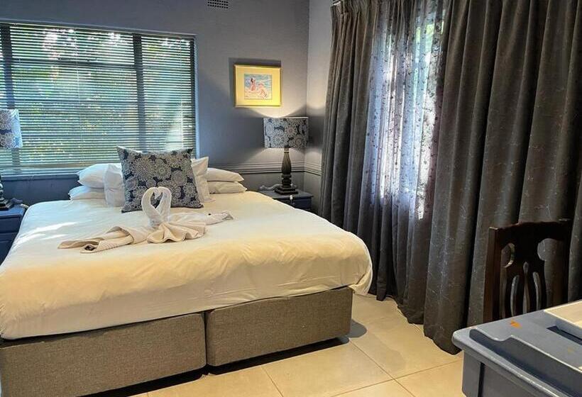 Family Suite, Shangri La Country Hotel & Spa