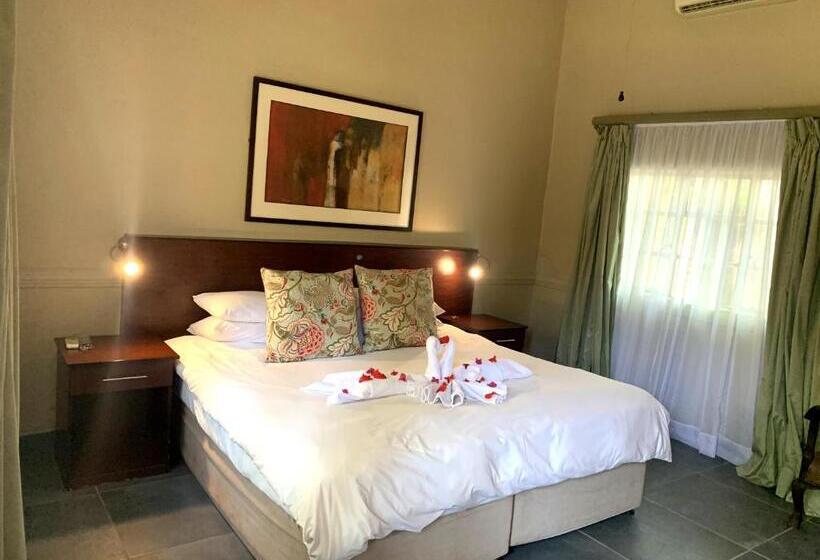 スタンダードルーム, Shangri La Country Hotel & Spa