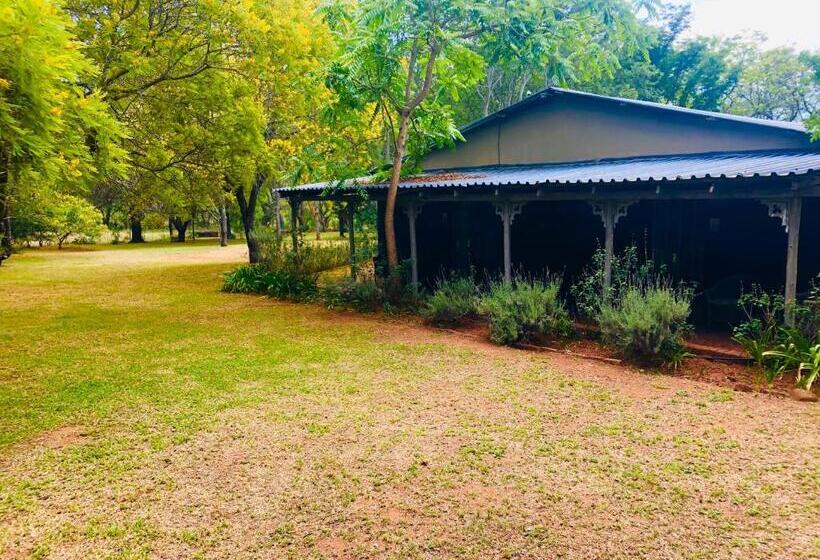 エクゼクティブルーム, Shangri La Country Hotel & Spa