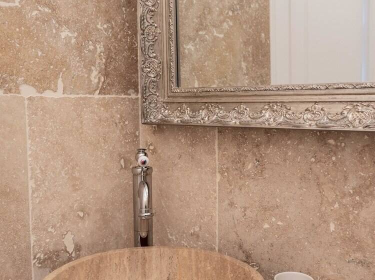 غرفة كلاسيكية, Chateau D Ermenonville