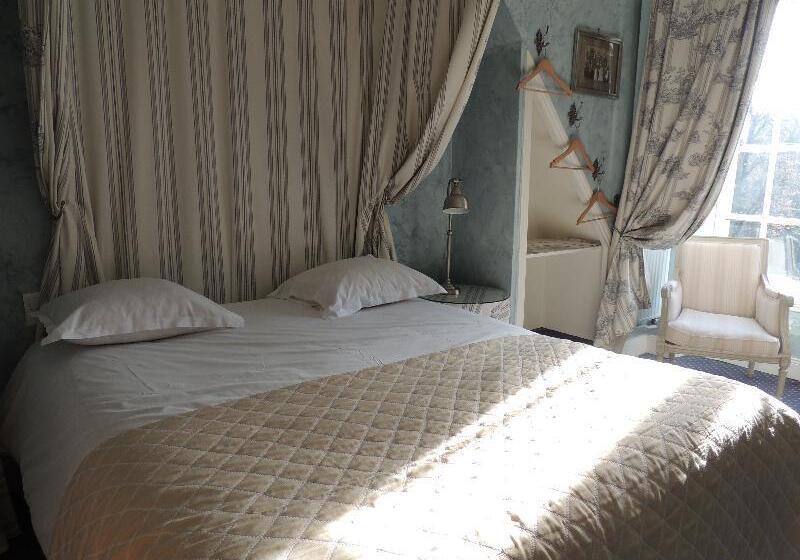 غرفة كلاسيكية, Chateau D Ermenonville