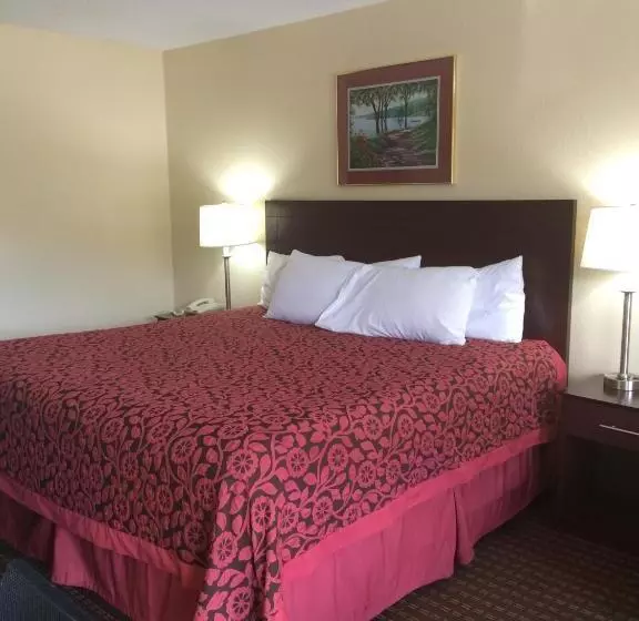 Standard-huone, Days Inn By Wyndham Columbia Ne Fort Jackson
