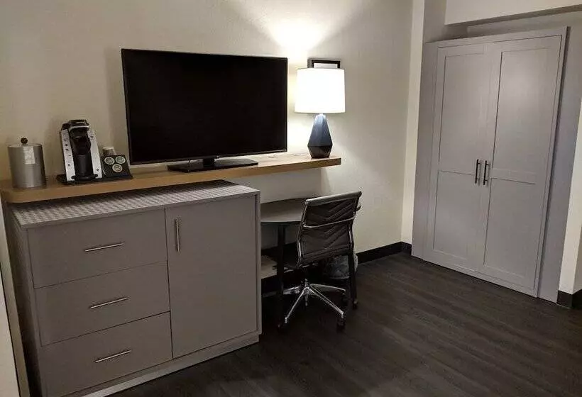 اتاق استاندارد با 2 تخت دوبل, Holiday Inn Champaign, An Ihg