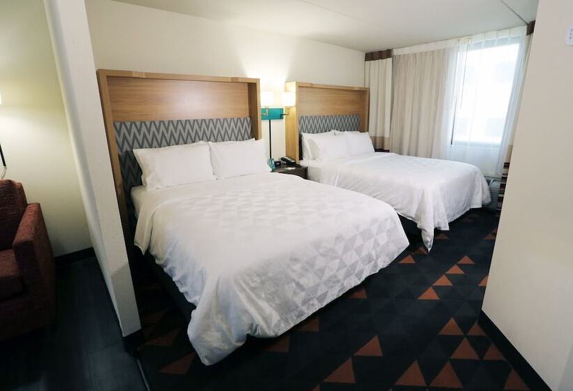带2个双人床的标准工作室, Holiday Inn Champaign, An Ihg