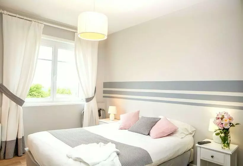 Classic-huone, Hôtel Laminak, The Originals Relais