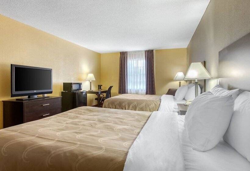 Номер Стандарт 2 Двуспальные Кровати, Quality Inn Williamston