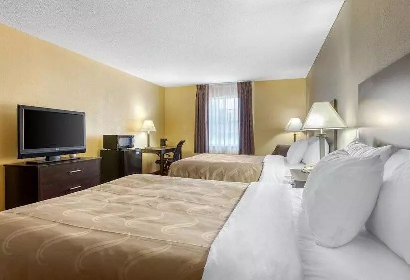 ２ダブルベッドのスタンダードルーム, Quality Inn Williamston
