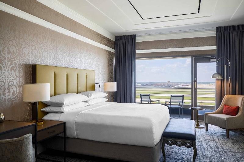 غرفة قياسية ذات إطلالة, Renaissance Concourse Atlanta Airport