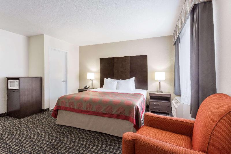 Номер Стандарт Кровать Кинг Адаптированный для Инвалидов, Wyndham Garden Greensboro