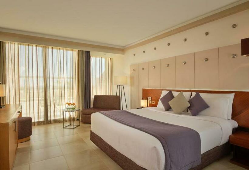 اتاق استاندارد با چشمانداز استخر, Coral Sea Imperial Coral Sea Sensatori