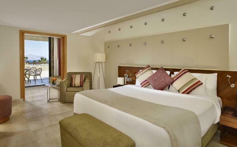 سوییت جونیور, Coral Sea Imperial Coral Sea Sensatori