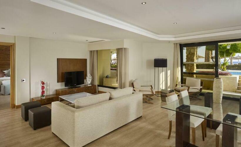 سوئیت رویال, Coral Sea Imperial Coral Sea Sensatori