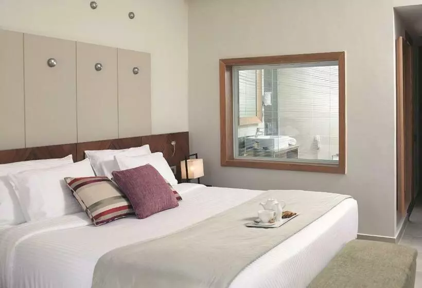 اتاق استاندارد اینتریور, Coral Sea Imperial Coral Sea Sensatori