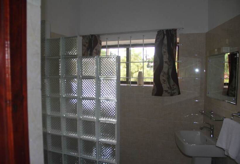 اتاق استاندارد با چشمانداز باغ, Daniella's Bungalows