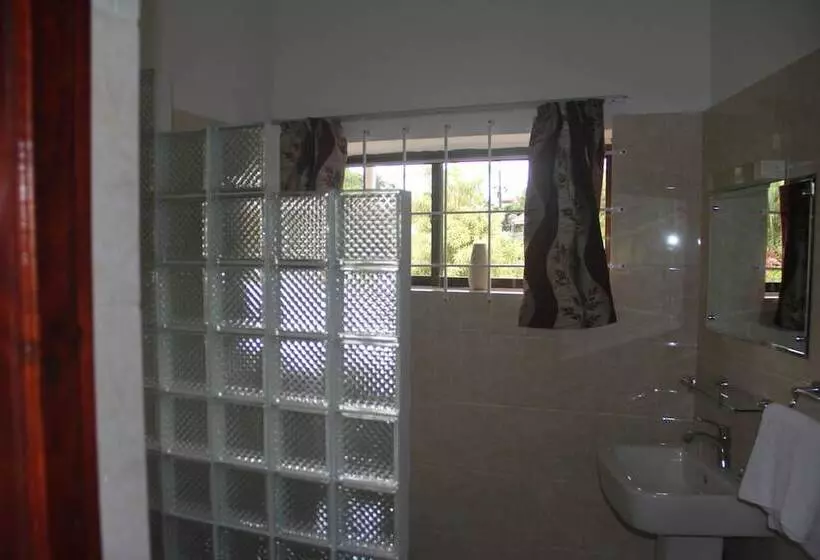 اتاق استاندارد با چشم‌انداز باغ, Daniella's Bungalows