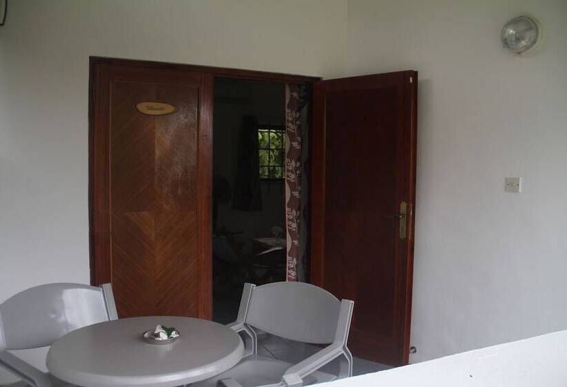 اتاق استاندارد با چشمانداز باغ, Daniella's Bungalows