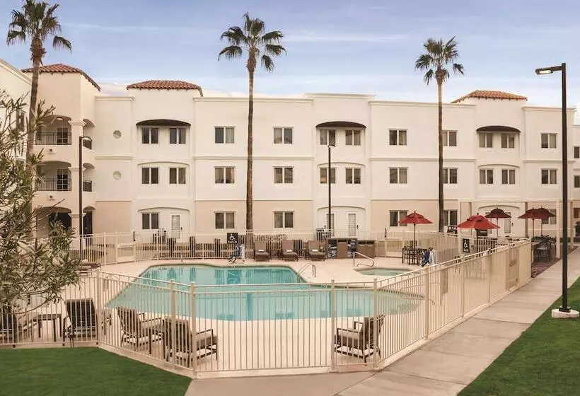 سوییت با چشم‌انداز استخر, Homewood Suites By Hilton Tucson/st. Philip S Plaza Univ