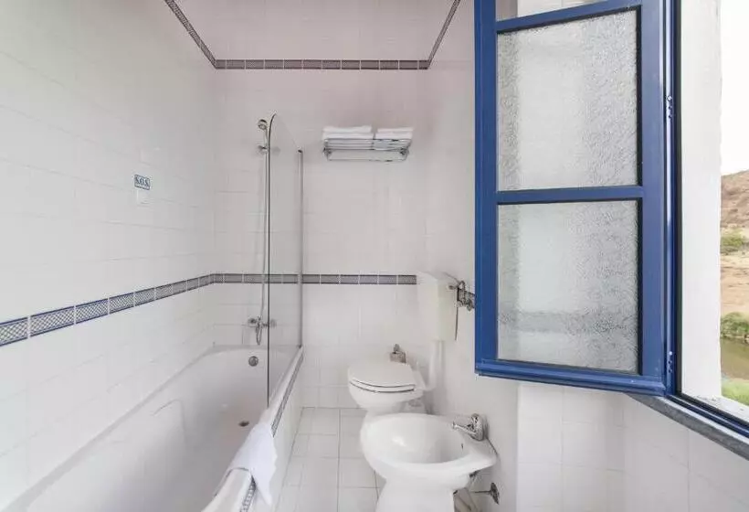 اتاق استاندارد با چشمانداز رودخانه, Beira Rio