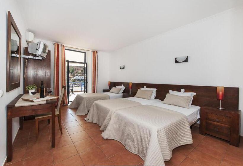 スタンダードトリプルルーム, Beira Rio