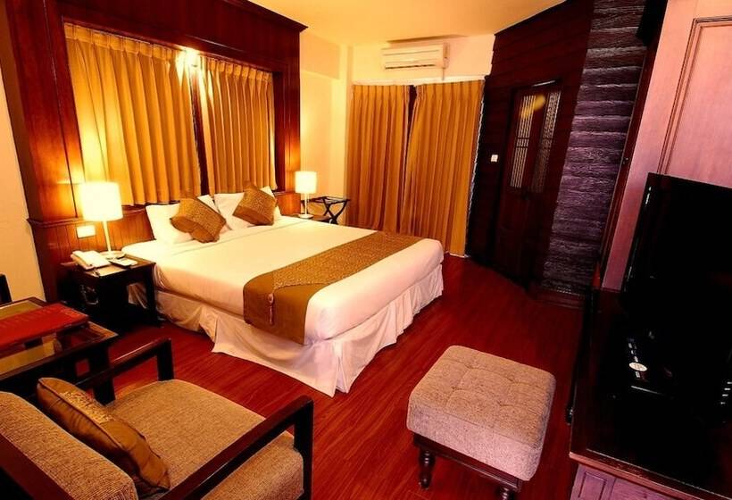 חדר דלוקס, Chiangmai Gate