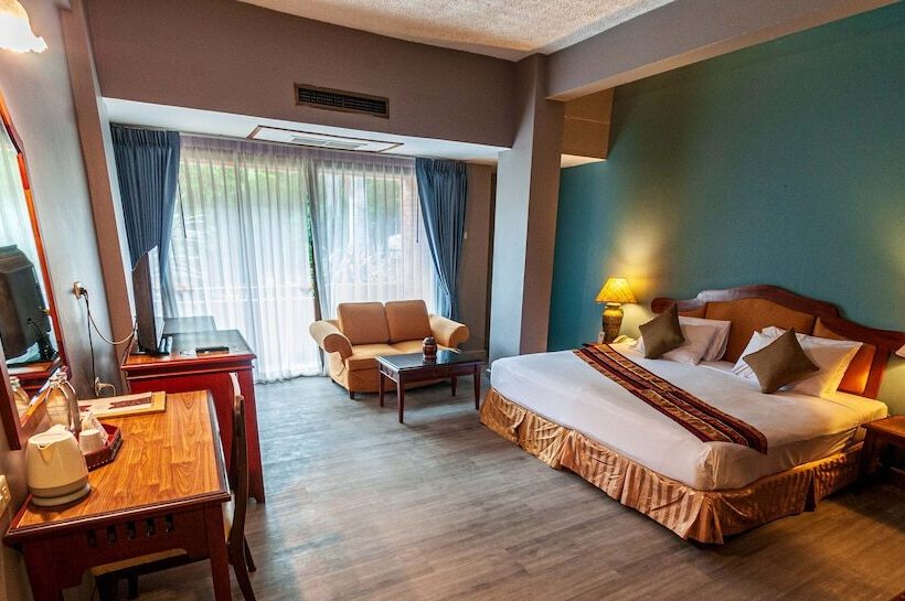 חדר דלוקס, Chiangmai Gate