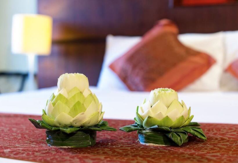 חדר דלוקס, Chiangmai Gate