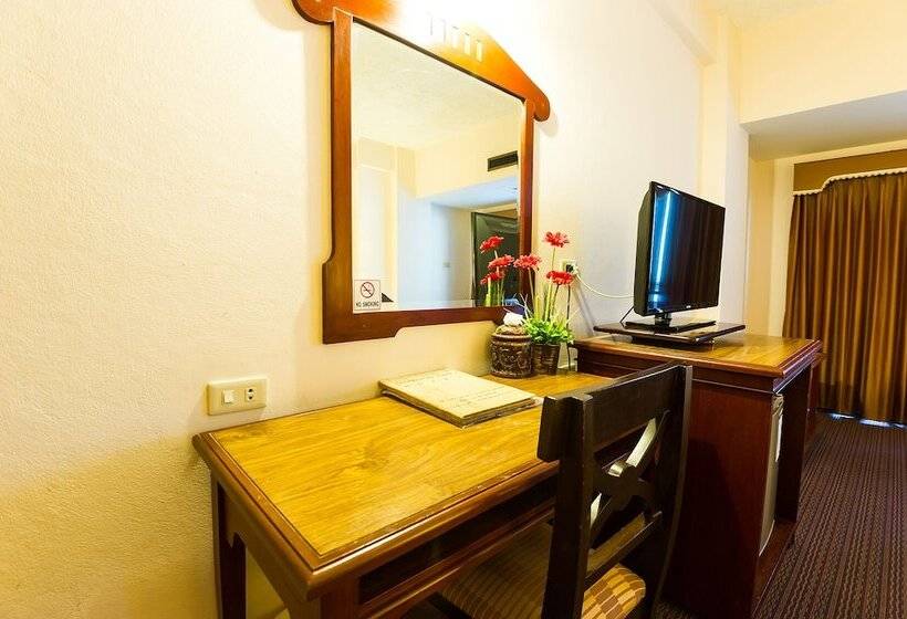 חדר דלוקס, Chiangmai Gate