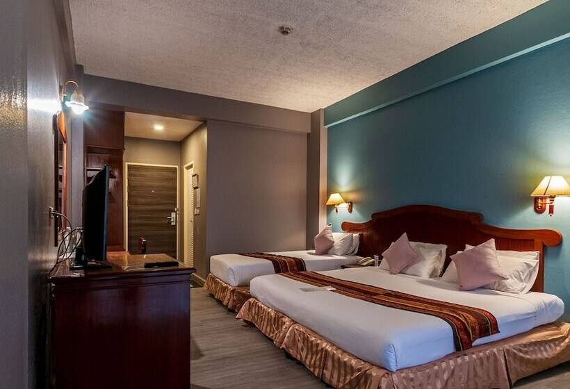 חדר דלוקס, Chiangmai Gate